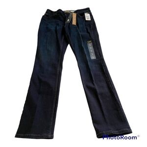 Lee’s dark blue denim jeans size 12 NWT. Soft stretch, skinny jeans.